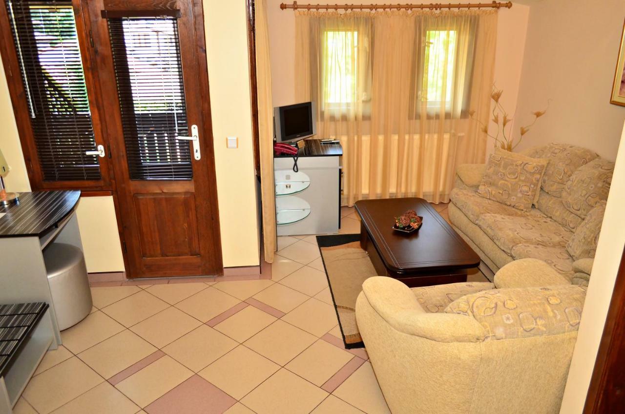 Family Hotel Maraya Arbanasi Buitenkant foto